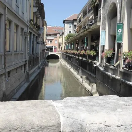 Le Gruffaz - Hyper Centre, Balcon Sur Canal Apartman Annecy